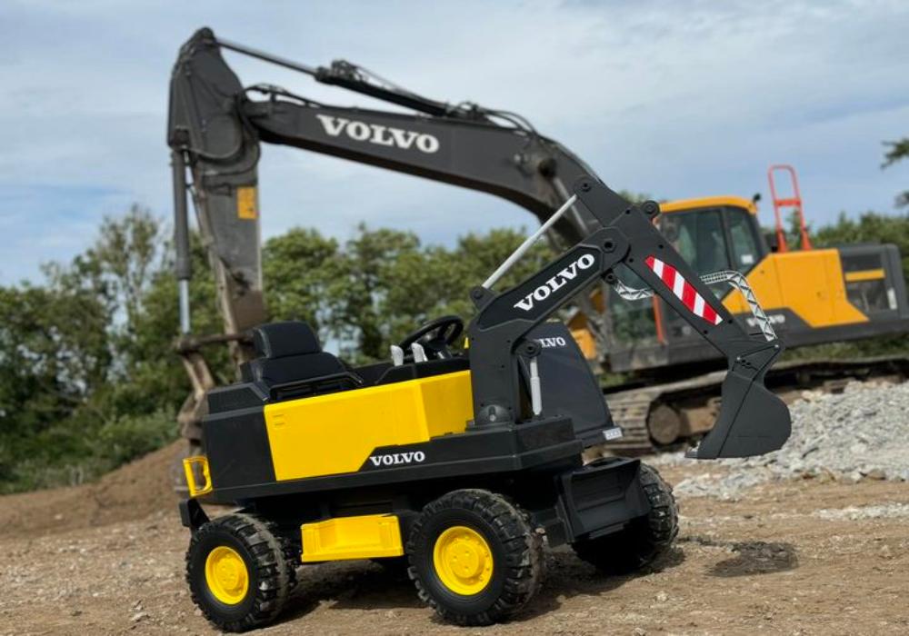 Licensed Volvo Electric Digger Ride On Excavator