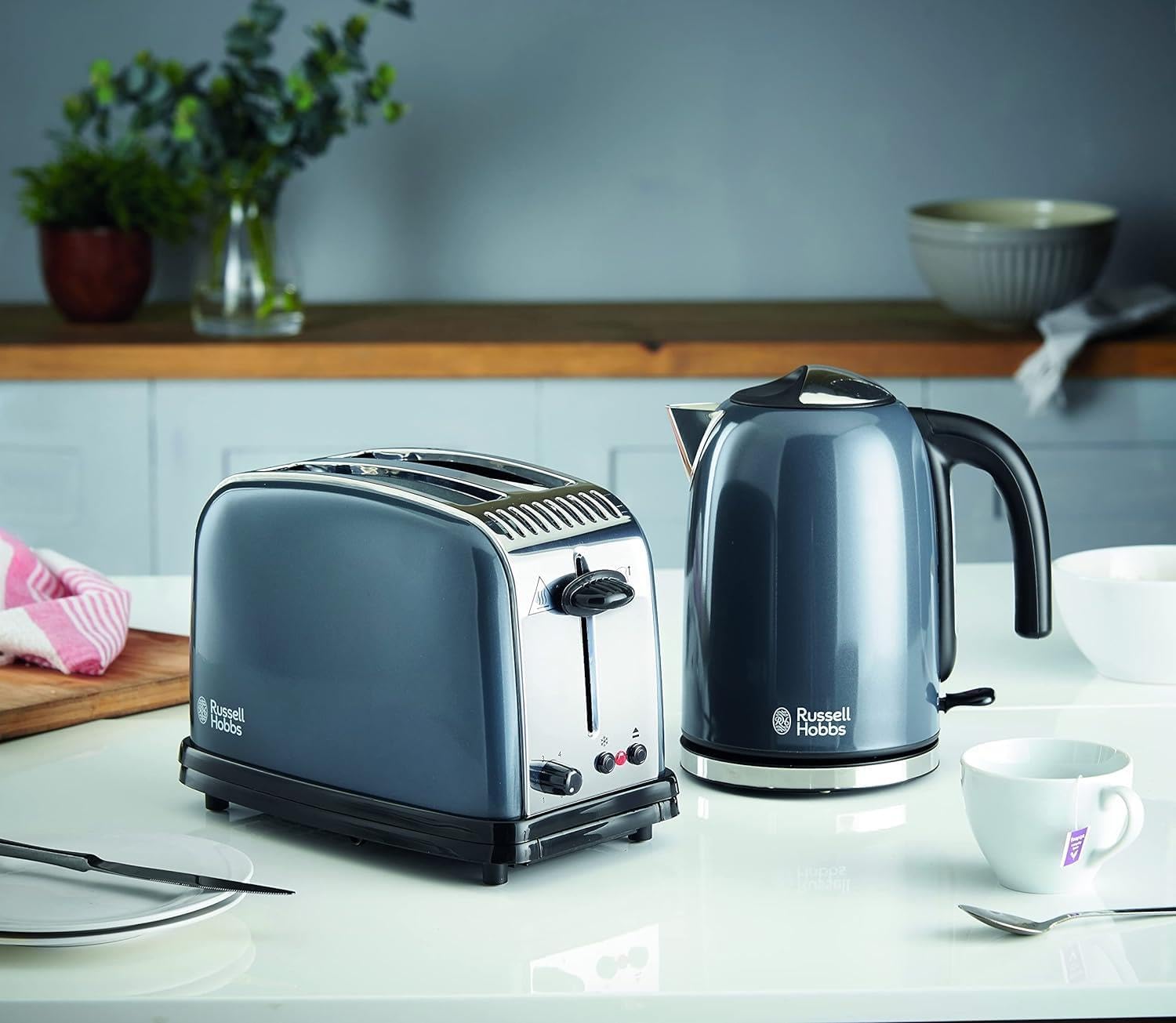 Russell Hobbs Colours Plus Grey 2 Slice Toaster | 23332