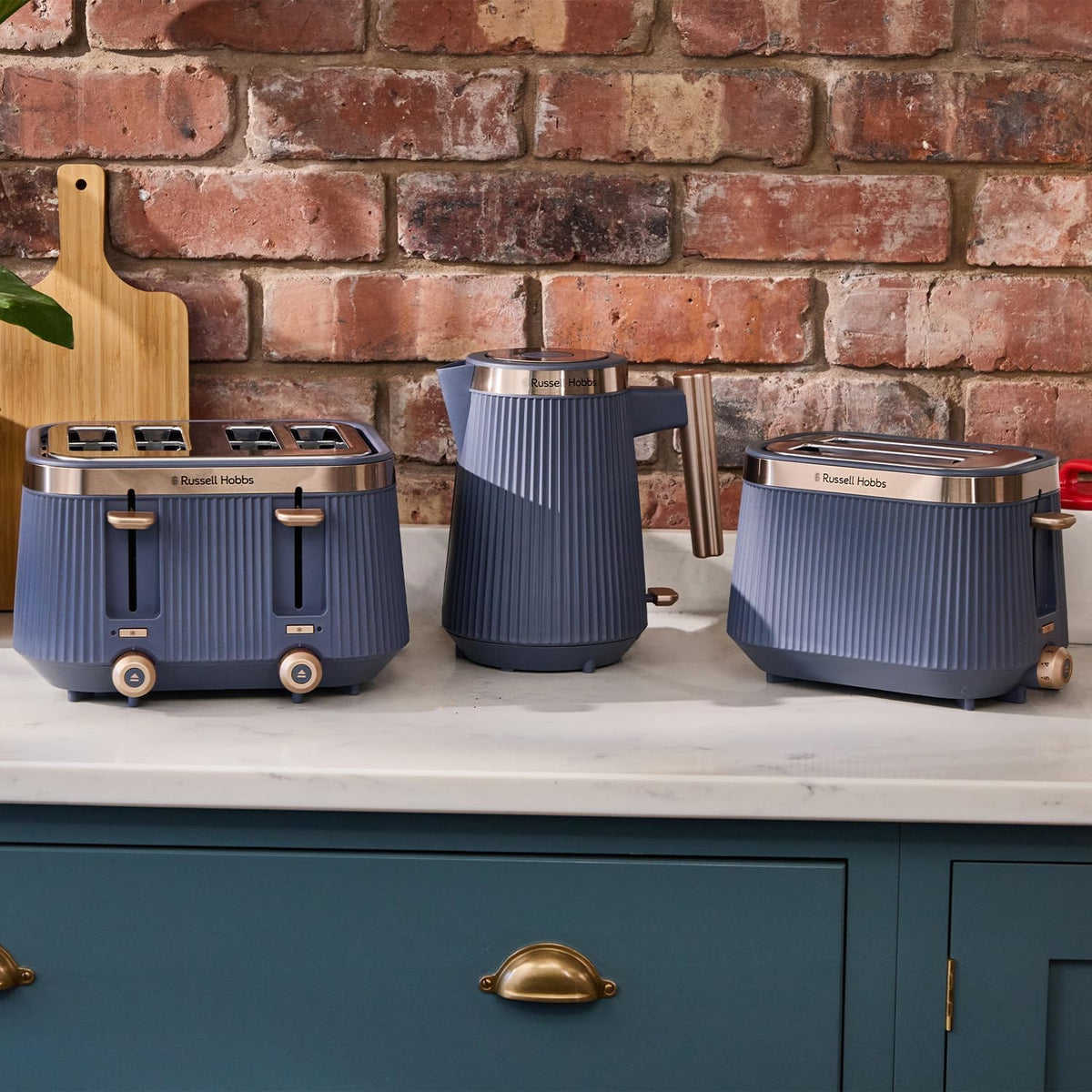 Russell Hobbs Brontë 1.7L Kettle Soft Navy | 26752