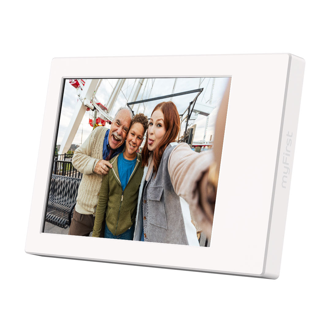 myFirst Frame Doodle 9 - 9" E-Ink Drawing Tablet with Tracing Overlay - White | 256-FF0901SA-WE01