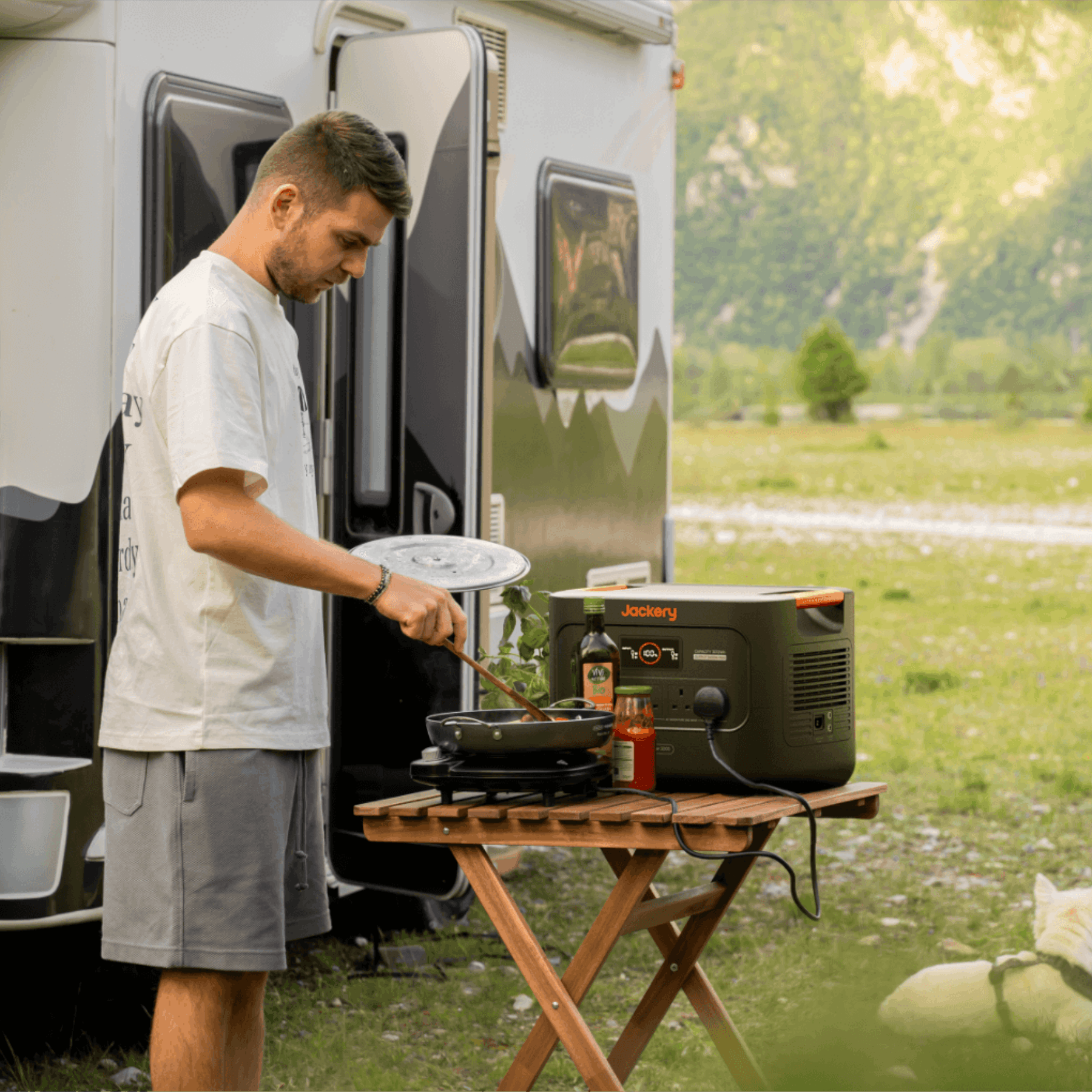 Jackery Explorer 3000 V2 Portable Power Station | 263-21-0001-000329
