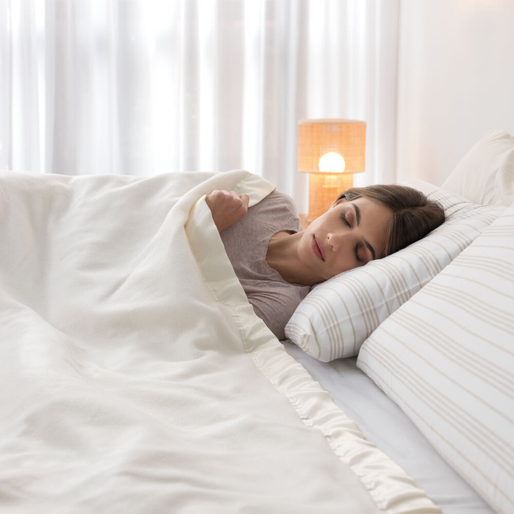Dreamland Peaceful Dreams Single Heated Overblanket Ivory | 16924