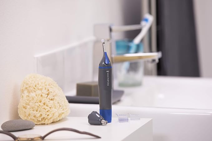 Remington NANOseries Nose and Ear Trimmer Black | NE3850
