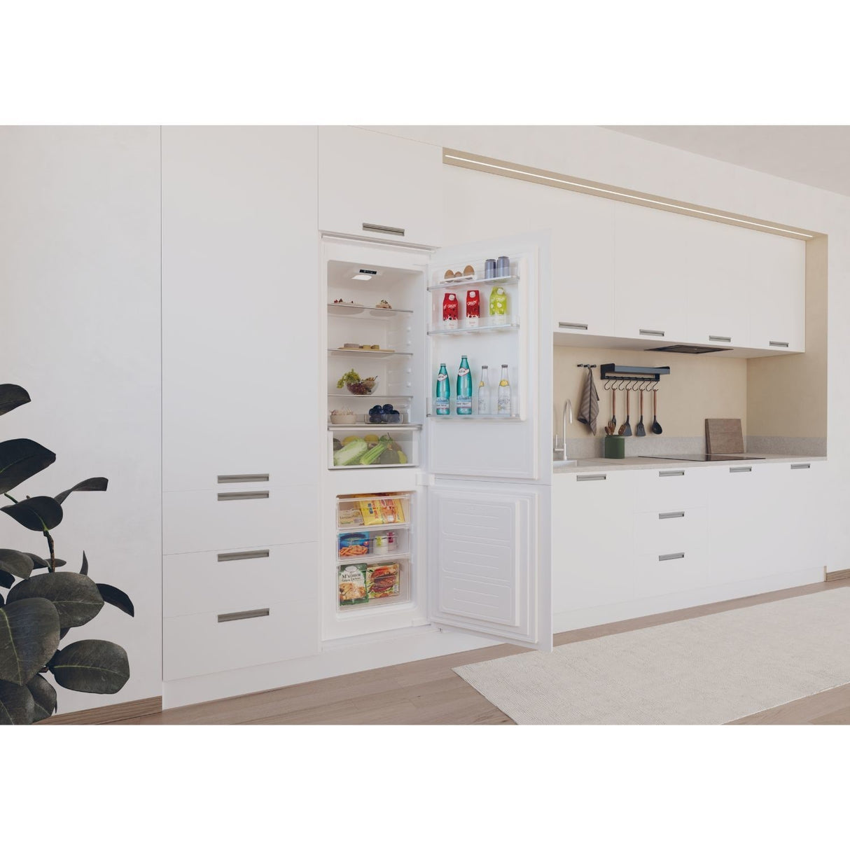 Candy Fresco 250L Integrated 70/30 Fridge Freezer | CBBML18EK