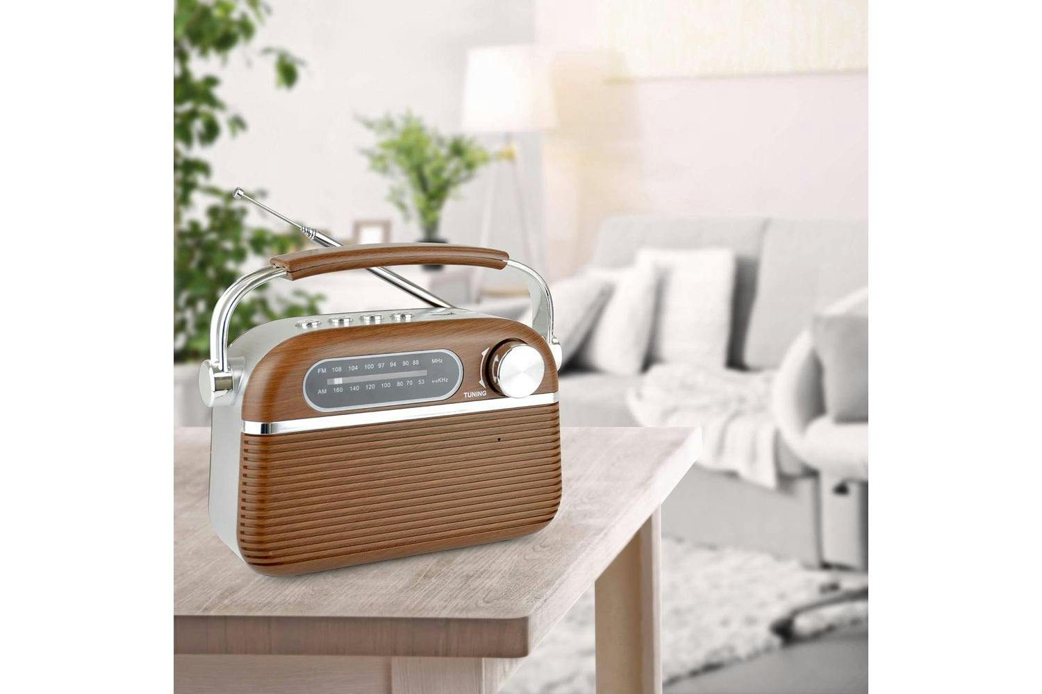 Lloytron Vintage Rechargeable Bluetooth AM/FM Radio Wood Effect | PP6403