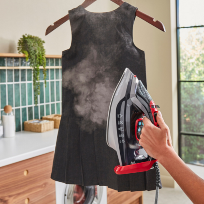 Morphy Richards 2800W Digital Steam Iron 302012